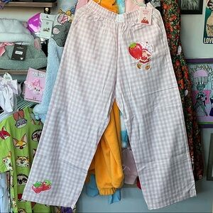 STRAWBERRY SHORTCAKE GINGHAM LOUNGE PANTS